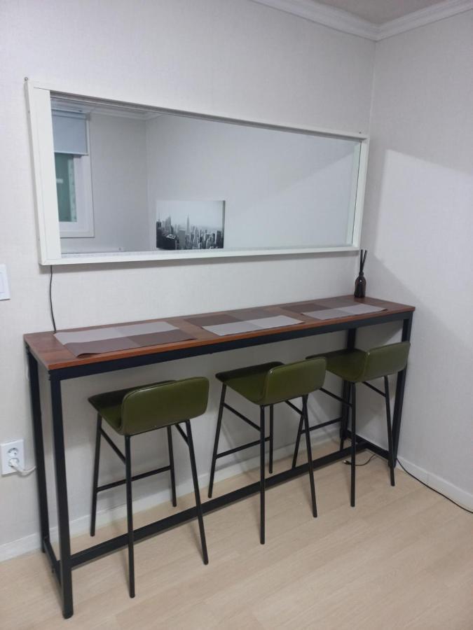 Newly Renovated 2 Bedroom Apartment #7 Seul Exterior foto